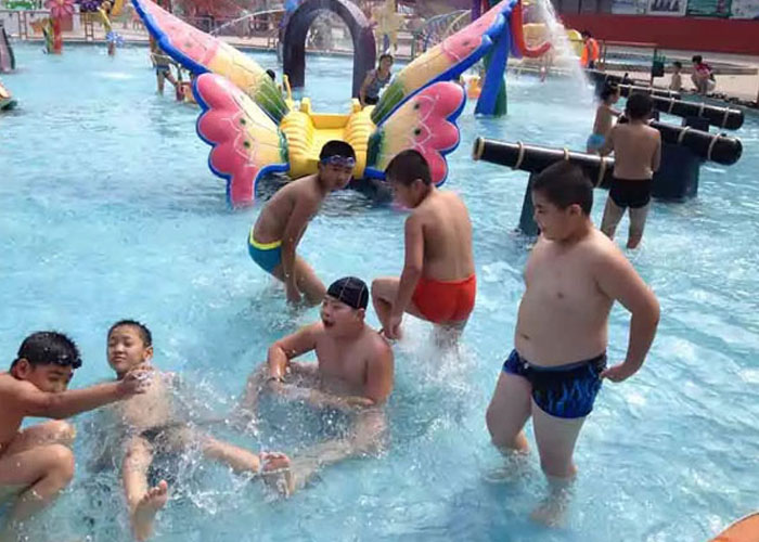 children-water-pool